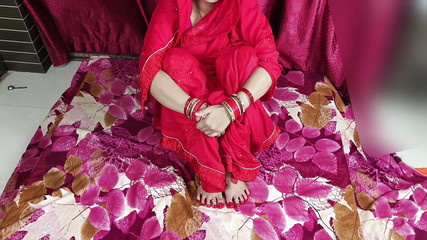 When I Had Sex for the First Time, My Tight Pussy Turned Red as Soon as My Husband's Thick Dick Entered It.