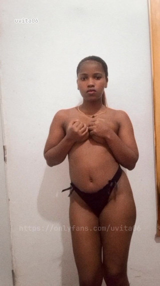 I Love to Rock My Huge Ass and Dance Sexy for You