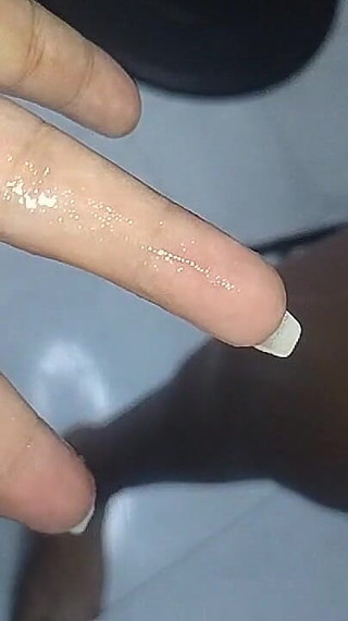 Was Chatting with Some Men in Chat About to Cheat on My Hubby and Got Really Wet