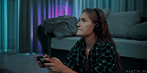 Parasited - Jia Lissa Fucks the brains out of her gamer friend Tiffany Tatum