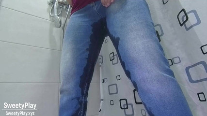 Peeing desperation wetting jeans