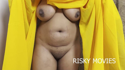 Desi Bhabhi Took off All Her Clothes Mast Indian Bhabhi