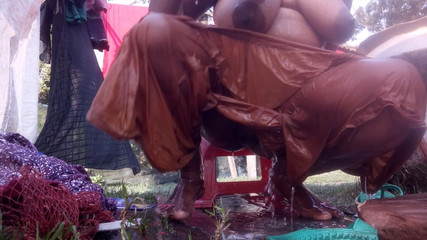 College Girls Sexy Bath