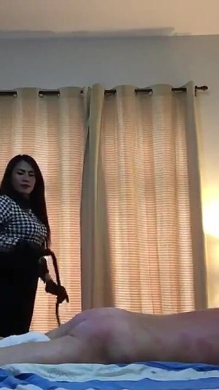 Dominafire Whipping Slave!