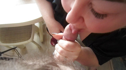 Offered dessert for tea and the bitch gets dessert by doing a blowjob