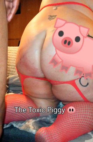 Clear Dildo in Piggy Asshole Comes Out Clean Every Stroke