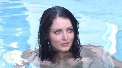 Sophie Dee-sling Bikini Photoshoot