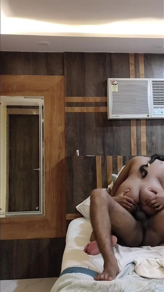 Horny Bhabhi Get on My Top and Fuck Hard Until I Cum