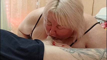 Mother-in-law Makes an Unforgettable Blowjob and Gets a Mouthful of Cum