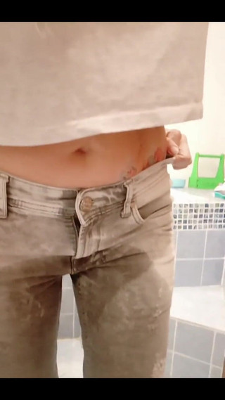 Wetting jeans is a must after a long day!