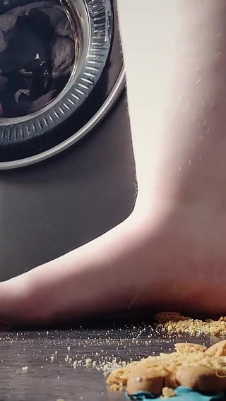 Giantess Stompilation