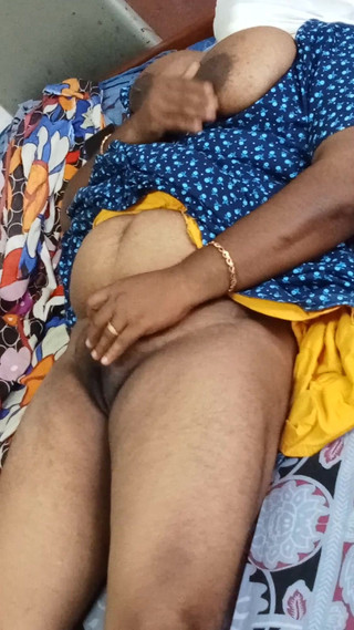 Indian Housewife Bedroom Finger Eating Performance