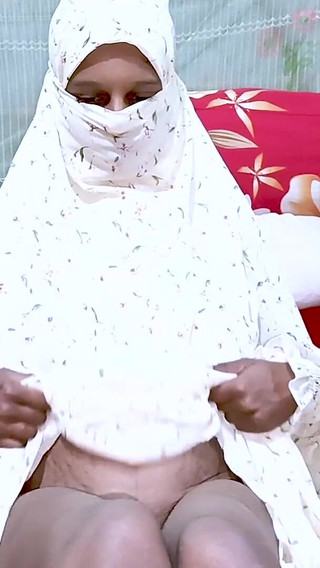 Pakistani Girl Fingering Video Wearing Hijab.