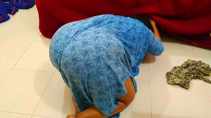 Hot Stepmom Fuck Stepson with His Hands Tied, Then Hot Stepson Fuck Big Ass Stepmom When She Stuck Under Bed