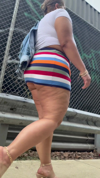 Leg Tease - High Heels - Mini Skirt - Puerto Rican Mami - Fat Ass - Big Booty - Walking