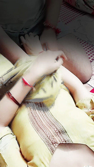 Hot Desi Woman Caught in Camera with Her Boyfriend