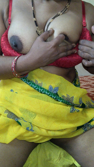 Desi Sexy Stepsister Home Alone Fingaring