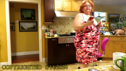Sexy BBW Cook Nurse Vicki Part 1