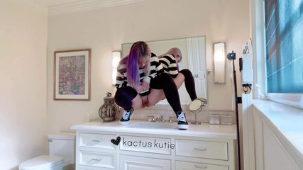 Desperate Pee in the Sink