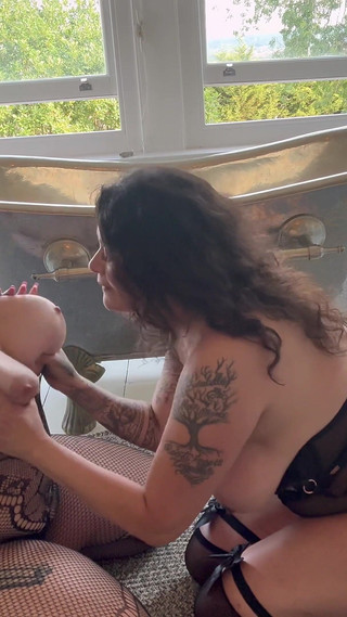 English PAWG Vs Big Booty Latina