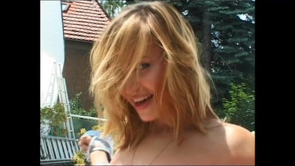 Blonde Horny Whore Is Enjoying Sucking a Monster Cock Before She Get Fuck