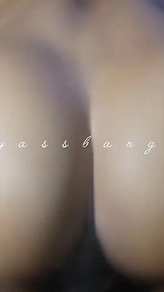 Mature Ebony Big Ass Riding on Huge Black Cocok That Made Her Squirted All Over My Dick