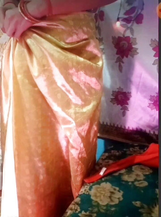 Petite Indian Teen Playing with Her Pussy