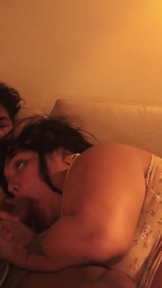 Mi Padrastro Fantasea Conmigo Y Yo Le Dejo Que Me Embarace Y Me Llene De Leche La Conchita