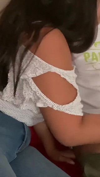 I Masturbate in Front of My Cousin, She Ends up Masturbating Me