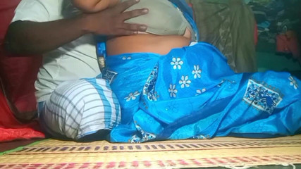 Desi House Wife Bussy Fingering in Boy Friend