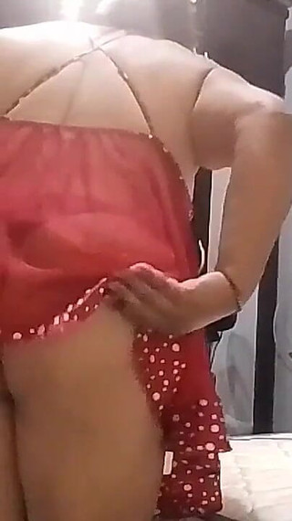 Mature MILF Touching Herself Thinking About Her Stepson