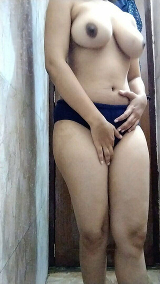 Hot Tamil Stepaunty Cleans Pussy for the First Time and Makes Video