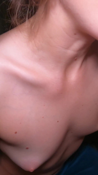 Close-up Blowjob! Cum on Lips!