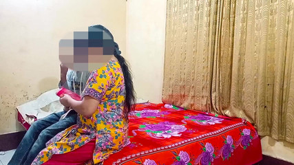 Sexy Went to Taylor to Stitch a Blouse for the Wedding