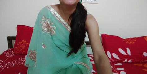 Hindi Sex Story Roleplay - Indian Stepmom Fucked Her Stepson While He Was Studying