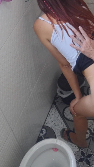 Slut Fucks in the Disco Bathroom with a Stranger Without a Condom!