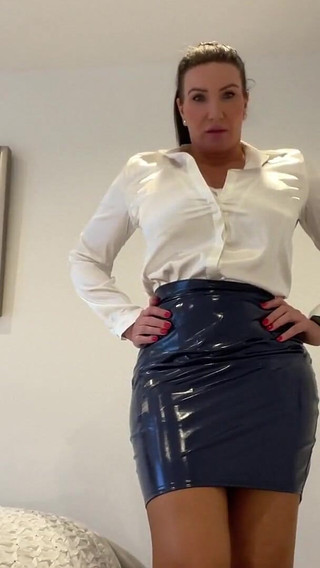 Stepmommy Cums for Her Boy