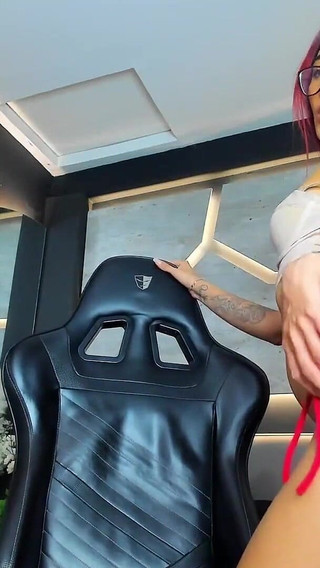 Colored Hair Girl Masturbates on Camera P3