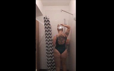 Hot Bathing Fun - Pee, Showers, Orgasm, Dirty Talk