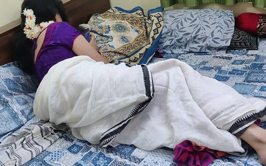 Husband Caught Sexy Desi Mallu Wife in Saree Masturbating and Had Sex