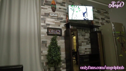 Invite the Girlfriend to Watch Netflix and She Grabbed My Cock - Angel