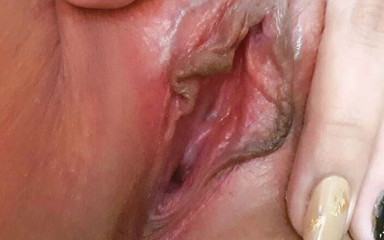 I would love for you to eat my pussy and drink my juices!