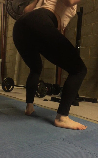 Ass Workout in Leggings