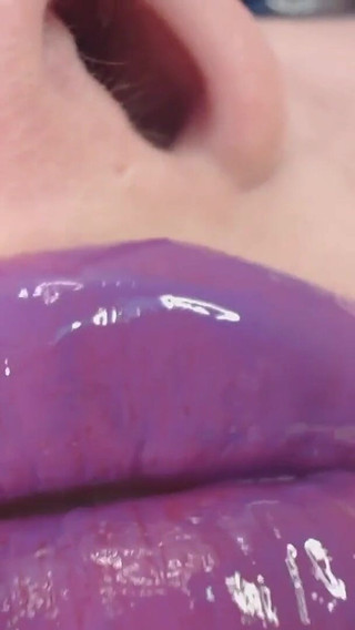 Huge Lips Fetish, Nose Fetish, Smoke