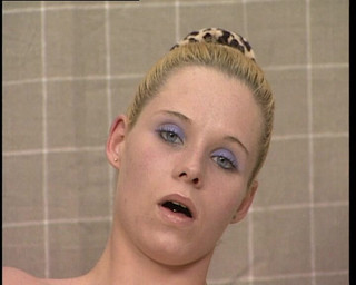 Kleine Niky Wichst Vor Der Kamera - Little Niky Jerks off in Front of the Camera