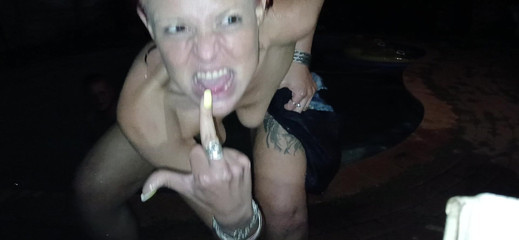 Nieghbours Wife Handjob Finger Fucking in Swimmingpool