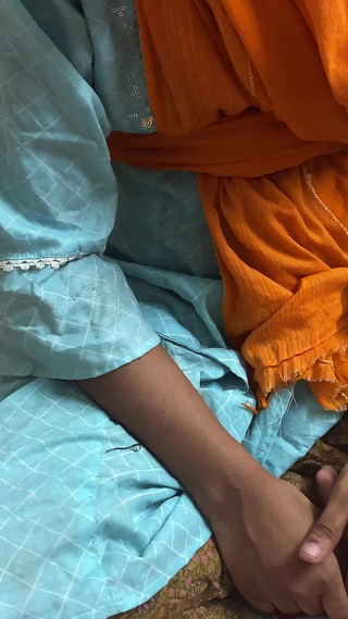 Beautiful Working Gril Fucking Hard Her Owner Blowjob Pussy Sex When Medam in Not Home