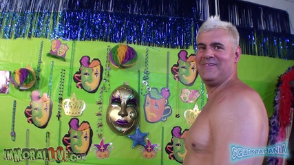 Sexy teenager Mae Meyers just turned 19 years old and wanted to celebrate by showing her talents