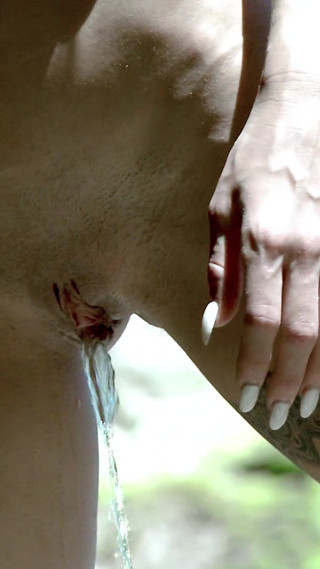 Susy Gala Susi Gala Peeing at the Beach