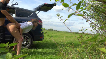 Milf beauty Julia North prefers anal creampie Behind the scenes